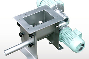 Você sabe o que é dosador? Trata-se de um equipamento fundamental para processos industriais que exigem precisão na medição e controle da quantidade de materiais sólidos ou líquidos em um sistema.